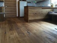 Holzbden und Verkleidung